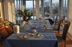 Frühstück im Wintergarten